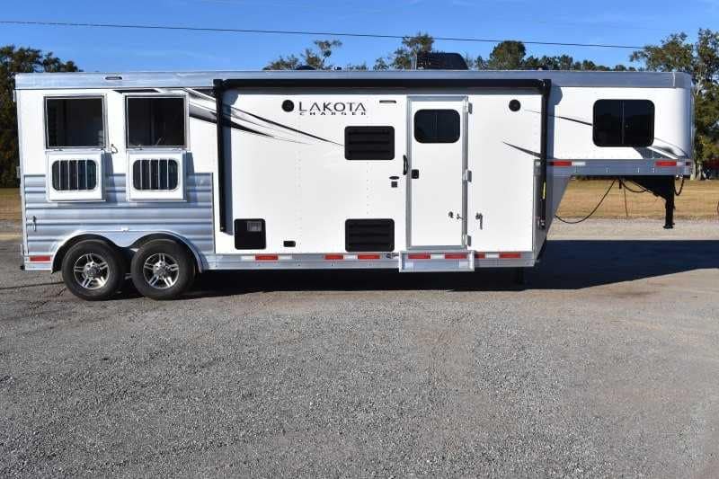2022 Lakota Charger LQ 2 Horse Trailer with 9′ Short Wall image 1