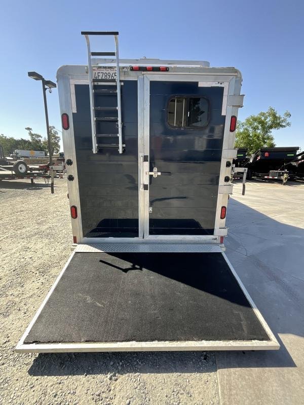 2005 Jamco 4 Horse Gooseneck Trailer image 23
