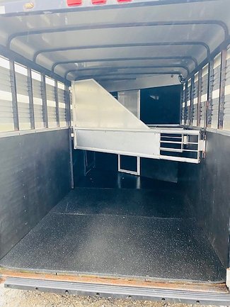 Used 2006 Adam 3 horse stock combo image 8