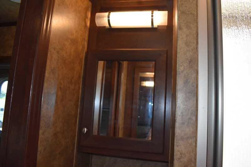 2017 Exiss Escape 7308LQ 3 Horse Trailer with 8′ Short Wall image 18