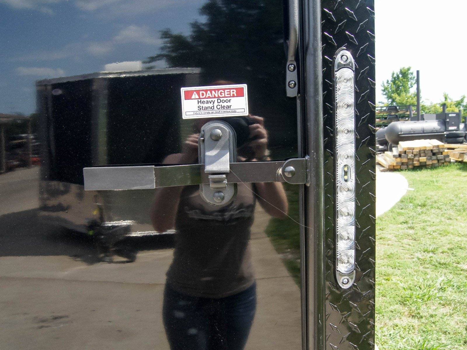 6x12 Enclosed Trailer Black V-Nose Blackout Package 3,500lb Axle Storage image 9