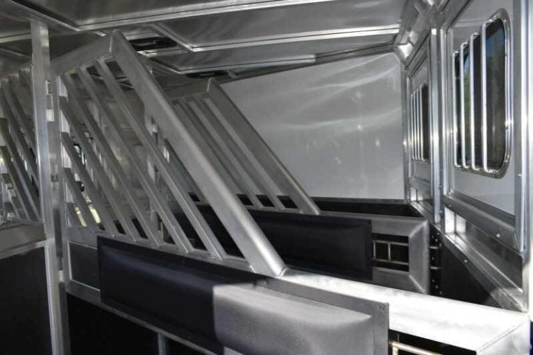 2018 Lakota 83HBPSL 3 Horse Trailer image 10