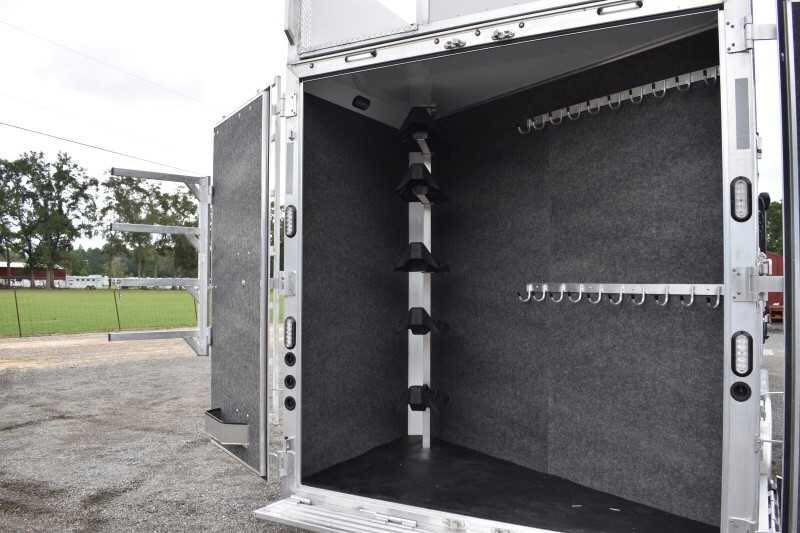 2021 Lakota BigHorn 8519TBB 5 Horse Trailer with 19′ Short Wall image 15