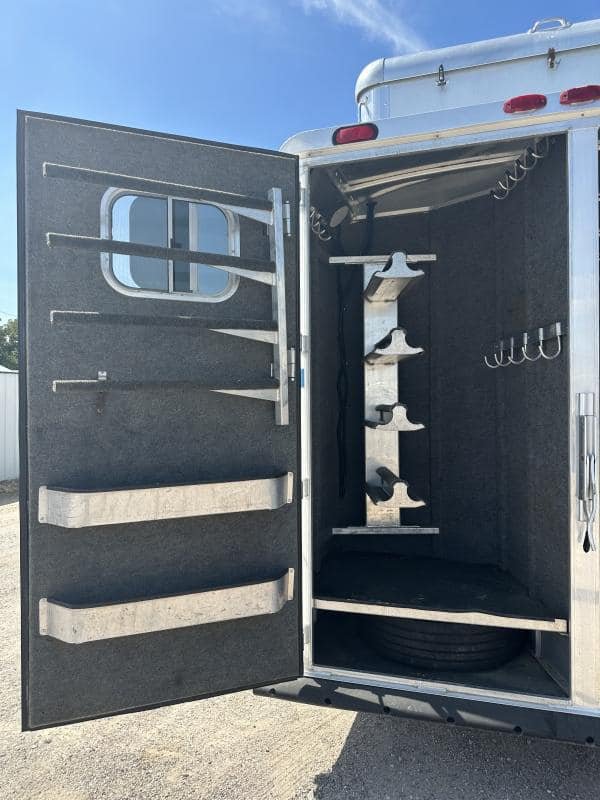 2007 4 Star 4 Horse 14′ Outlaw LQ Slide Out image 7