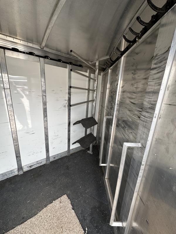 2004 Cherokee Trailers 4H GN Horse Trailer image 8