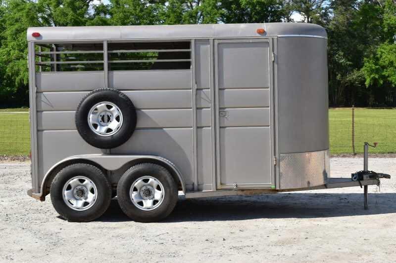 2010 Calico 2 Horse Trailer image 11