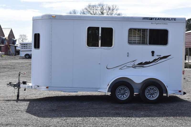 2005 Featherlite 2HST 2 Horse Trailer image 13