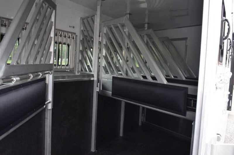 2021 Lakota BigHorn 8519TBB 5 Horse Trailer with 19′ Short Wall image 17