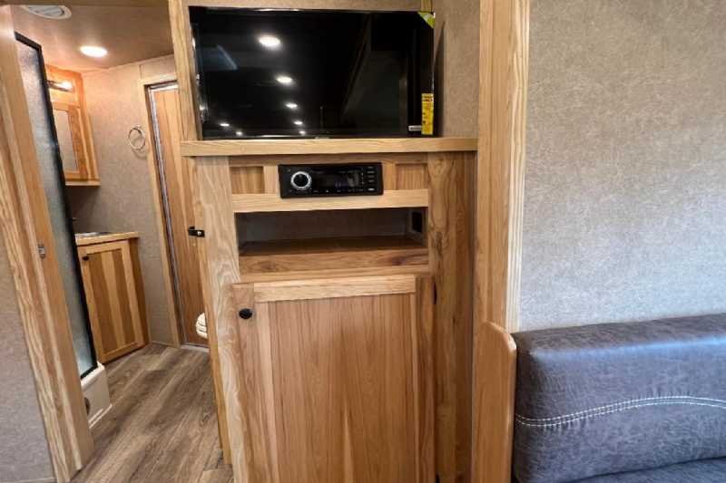 2024 Lakota Charger 8411RKGLQ 4 Horse Trailer with 11′ Short Wall image 17