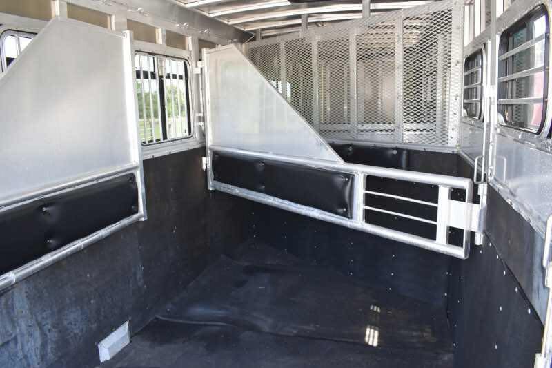 2006 Adam 7302 3 Horse Trailer image 12