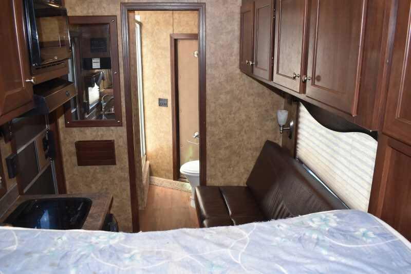 2017 Exiss Escape 7308LQ 3 Horse Trailer with 8′ Short Wall image 15