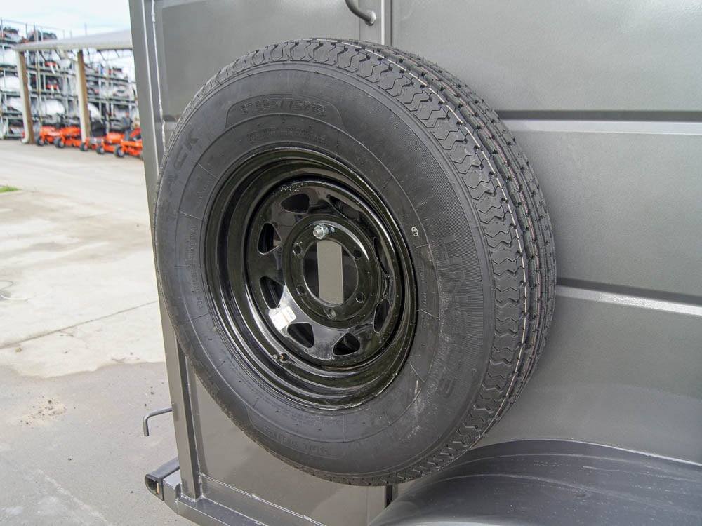 14ft Charcoal Horse Livestock Cattle Trailer (2) 3,500lb Axles with Dressing Room image 25