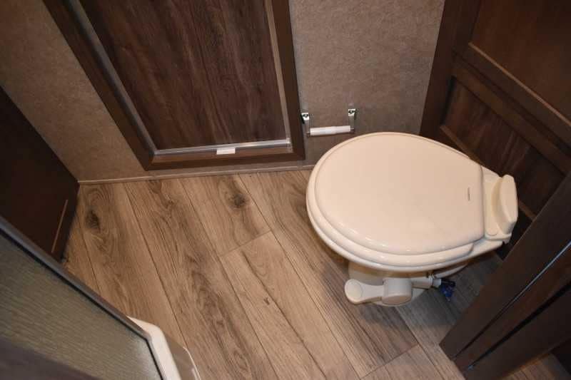 2022 Lakota Charger LQ 2 Horse Trailer with 9′ Short Wall image 19