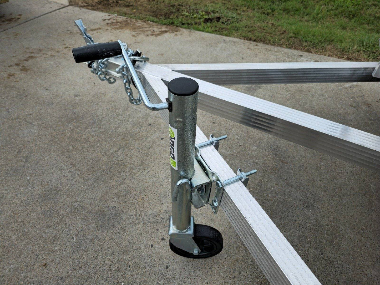 6.4' x 10' All Aluminum Utility Trailer 3500 lb Axle image 11