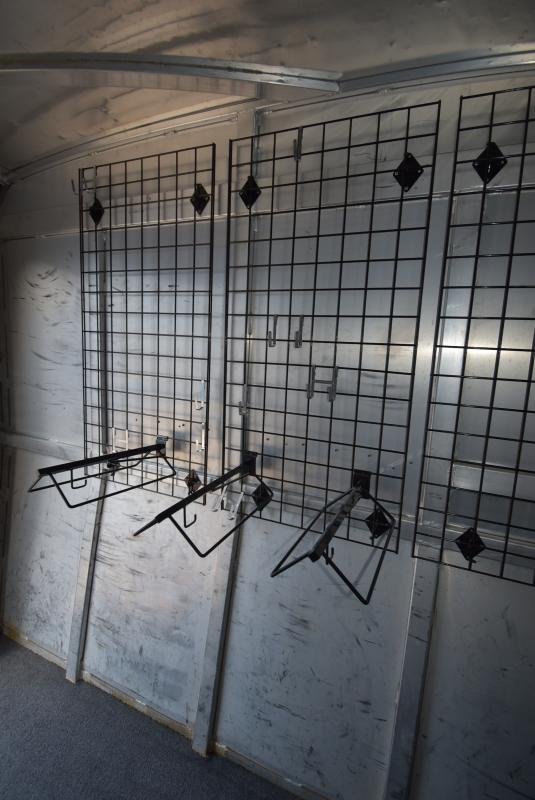 2008 C and C Trailers 4 Horse Bumper Horse Trailer image 16