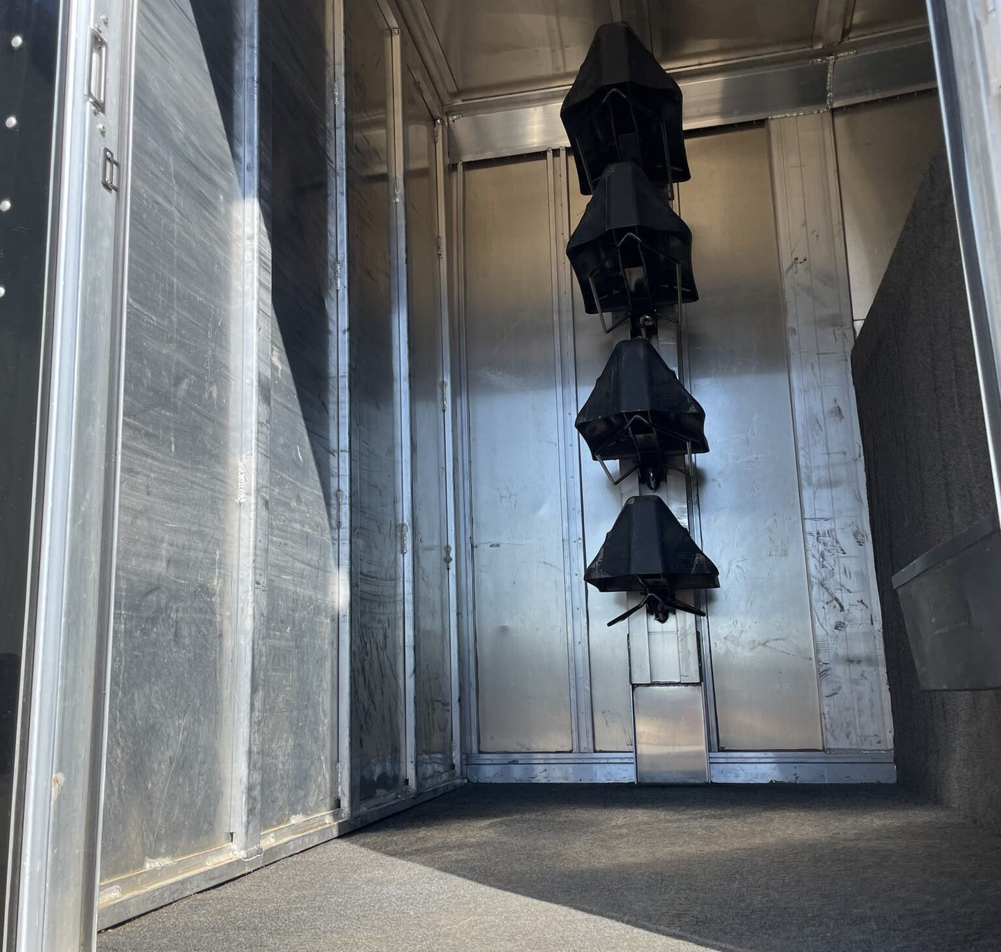 2013 Featherlite 30FT Stock Combo – 3 Compartments image 4