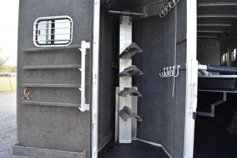 2003 Bloomer 8414LQ 4 Horse Trailer with 14′ Short Wall image 27