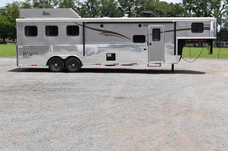 2015 Bison Ranger 3LQ Horse Trailer with 10′ Short Wall image 0