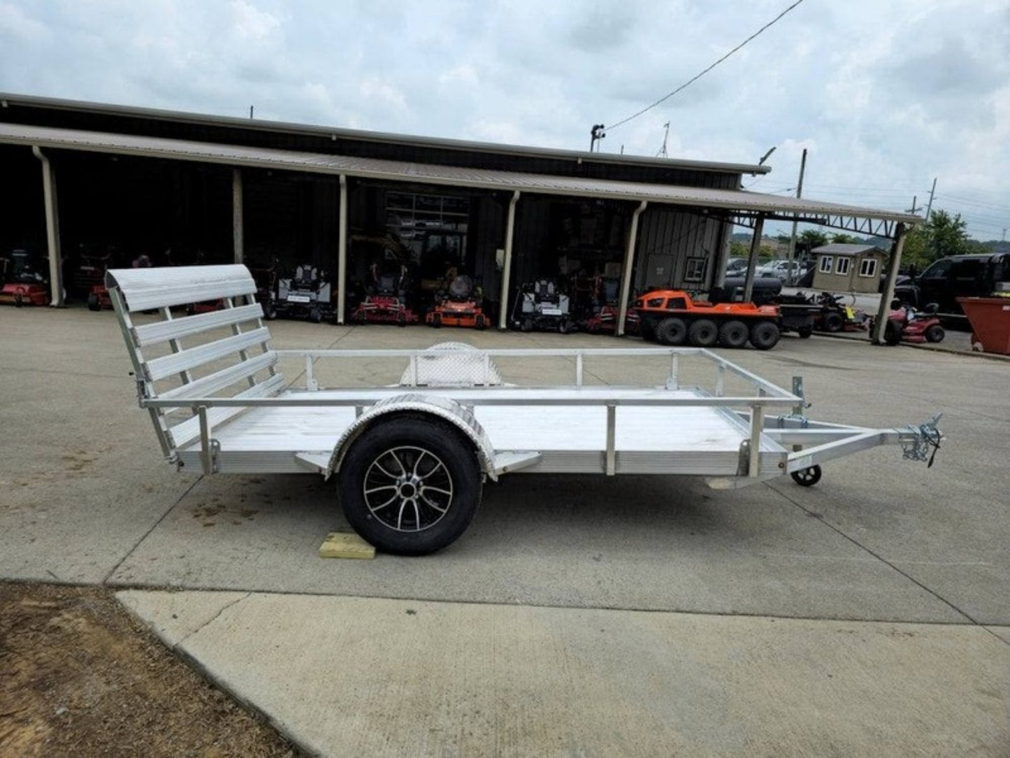 5' x 10' Aluminum Utility Trailer W Gate and Mag Wheels 3500lb Axle image 9
