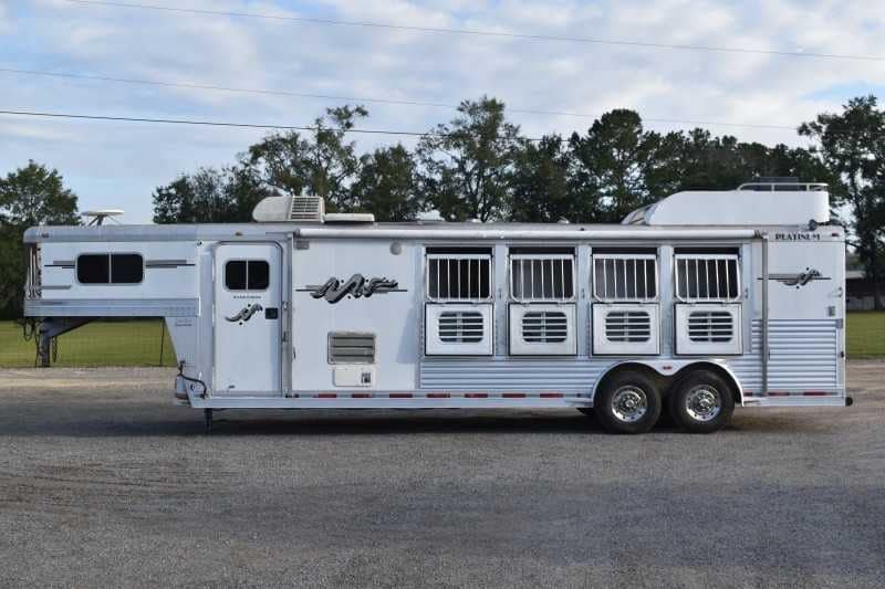 2006 Platinum 8410LQ 4 Horse Trailer with 9′ Short Wall image 2