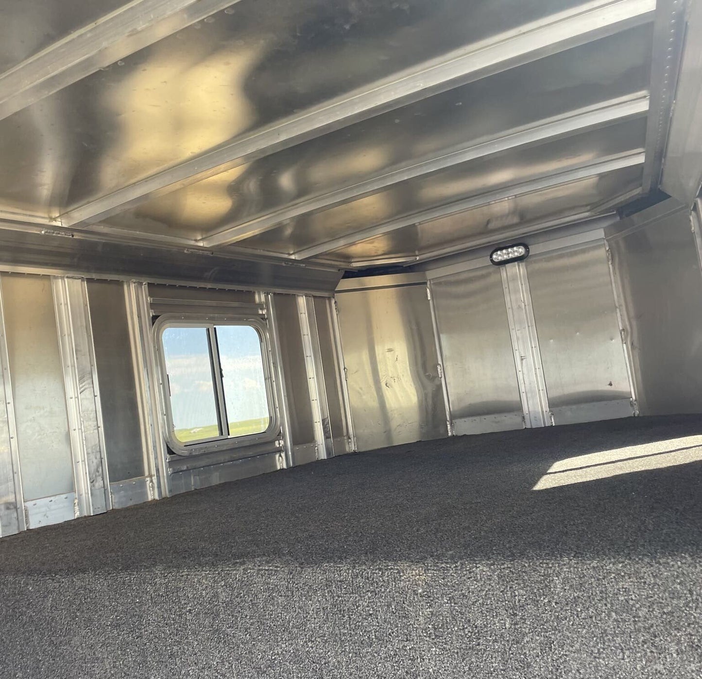 2013 Featherlite 30FT Stock Combo – 3 Compartments image 6