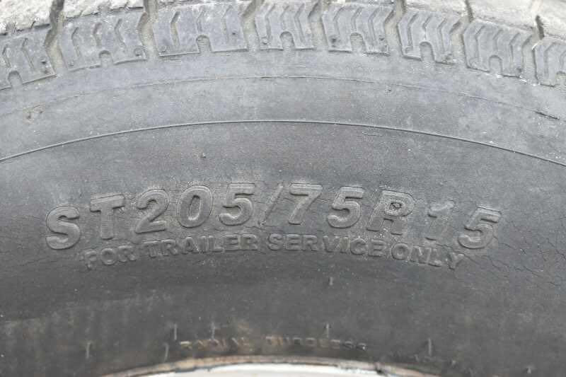 2005 Sundowner Sunlite 2 Horse Trailer image 2