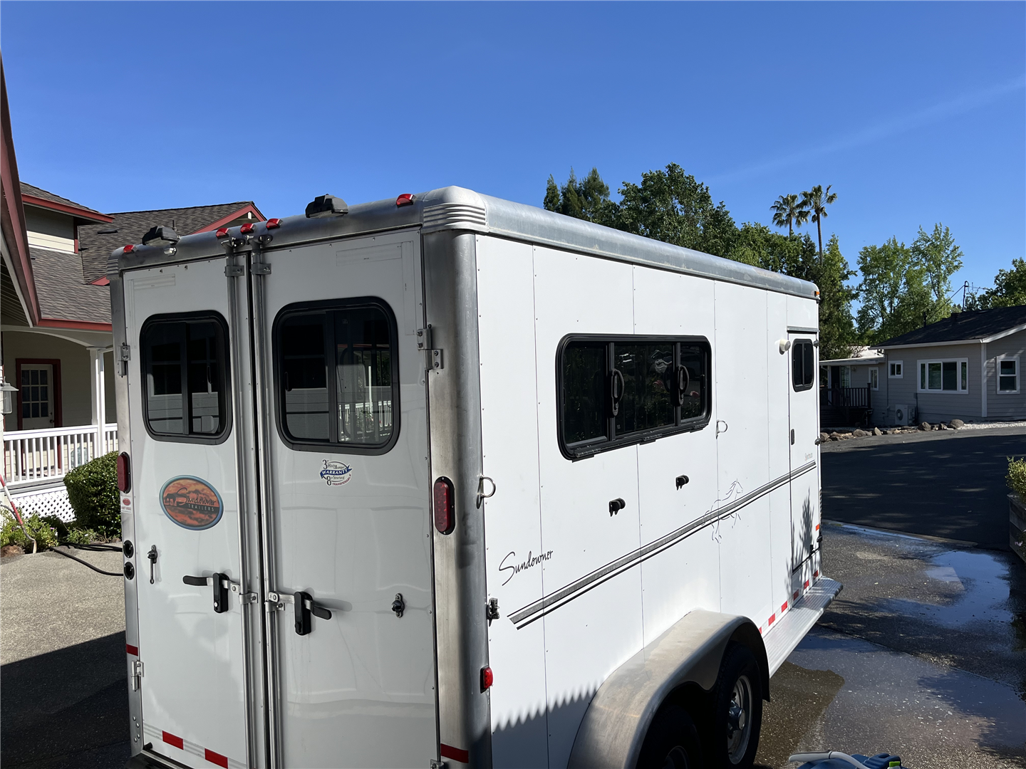 2013 Sundowner Trailers Sportman 3 Horse Triler image 4