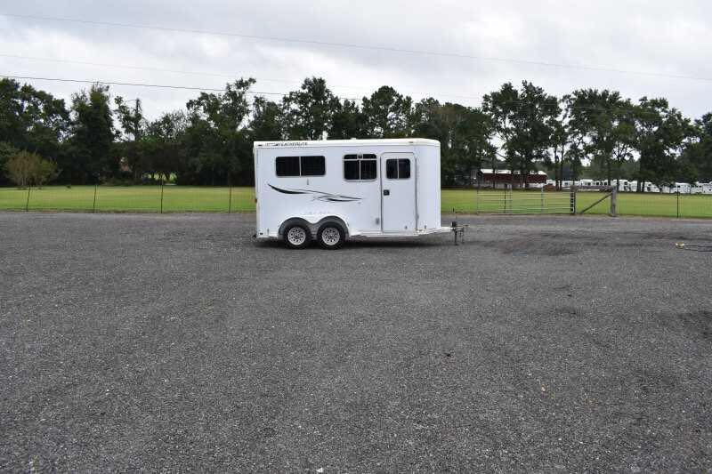 2003 Featherlite 2HST 2 Horse Trailer image 0