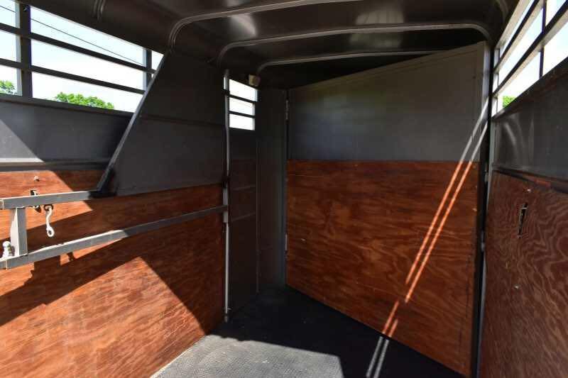 2010 Calico 2 Horse Trailer image 7