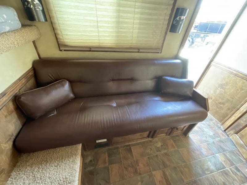 2008 4-Star Trailer 4 horse 12ft Outlaw LQ image 43