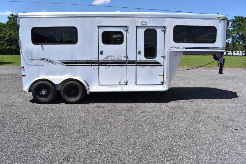 2000 Sundowner 7204GNST 2 Horse Trailer image 4
