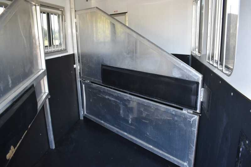 2015 Exiss 7308LQ 3 Horse Trailer with 8′ Short Wall image 24