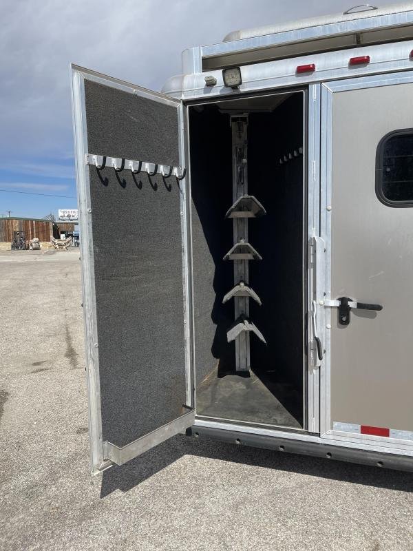 2016 Hart Ultimate 4H Bumper Pull image 7