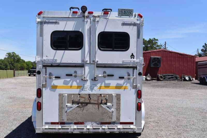 2006 Adam 7302 3 Horse Trailer image 8