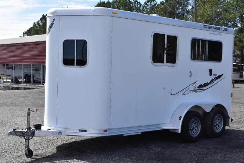 2005 Featherlite 2HST 2 Horse Trailer image 3