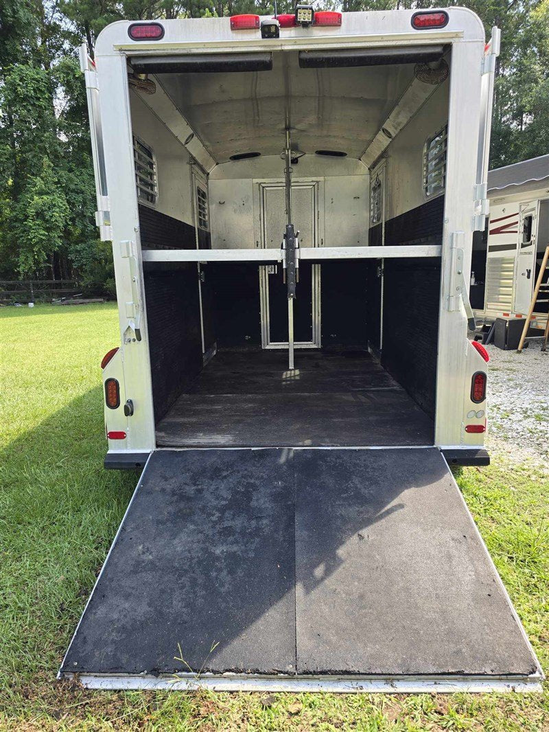 2000 C&C 2 horse Gooseneck image 4