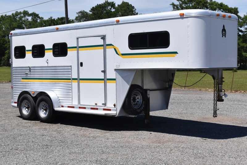 2006 Adam 7302 3 Horse Trailer image 3
