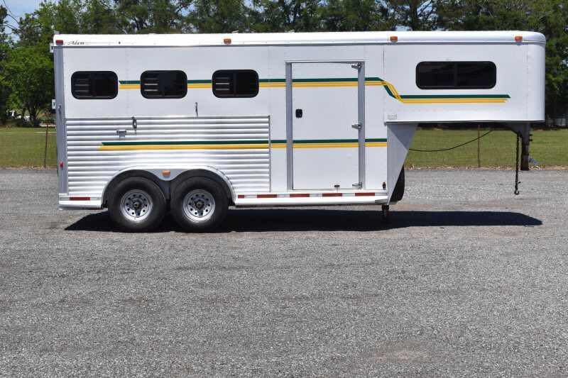 2006 Adam 7302 3 Horse Trailer image 2