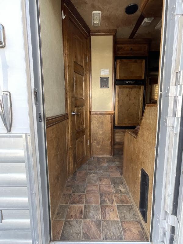 2008 4-Star Trailer 4 horse 12ft Outlaw LQ image 35