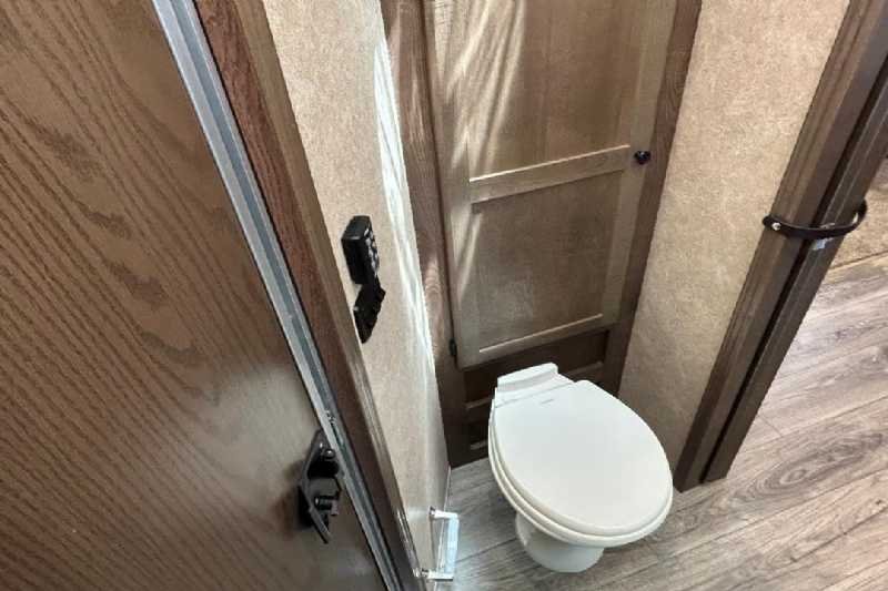 New 2024 Lakota 8313RKBGLQ Charger 3 Horse Trailer with 13′ Short Wall image 25