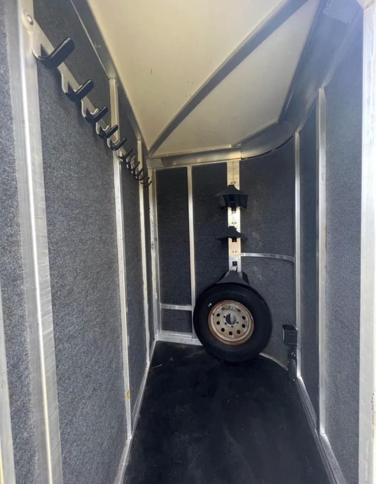 2013 model Cimarron 3 Horse Bumper Pull image 8