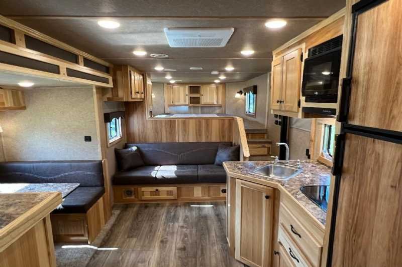 2024 Lakota Charger 8411RKGLQ 4 Horse Trailer with 11′ Short Wall image 22
