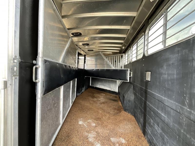2014 Logan Coach RAZ4GNHDLQ 40′ 4 horse Razor GN Horse Trailer**WITH WALK IN CLOSET** image 38