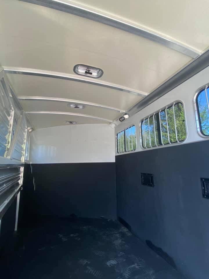 2011 Cimarron 3 Horse Bumper Pull image 7