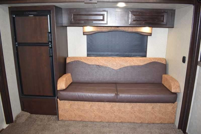 2020 Bison Laredo 3 Horse Trailer with 11′ Short Wall image 14