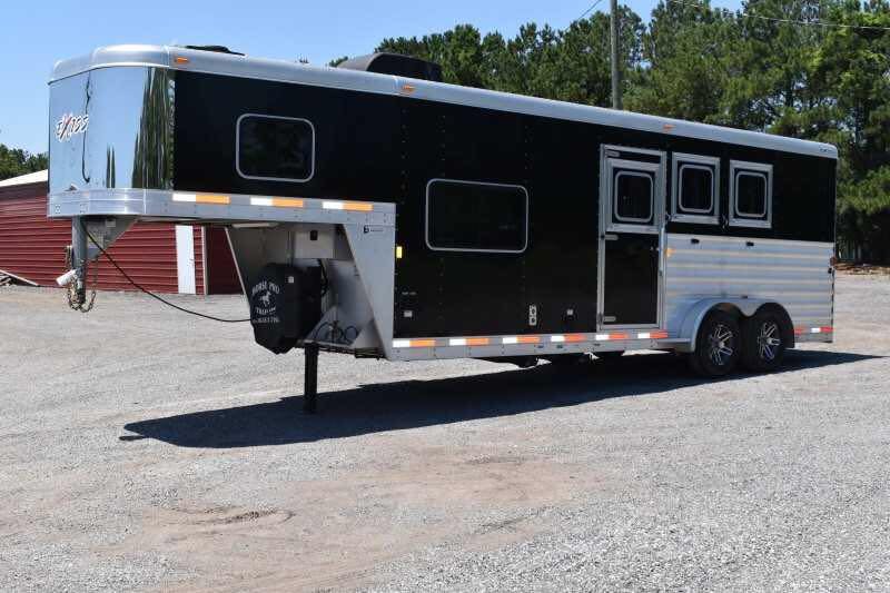 2017 Exiss Escape 7308LQ 3 Horse Trailer with 8′ Short Wall image 3