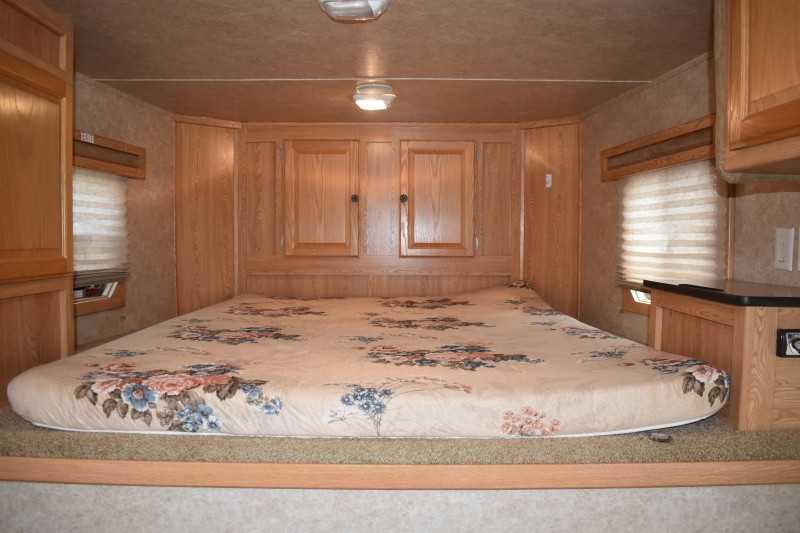 2007 American Spirit 8308LQ 3 Horse Trailer with 8′ Short Wall image 17