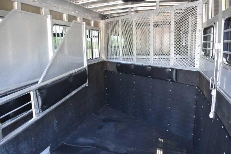 2006 Adam 7302 3 Horse Trailer image 14