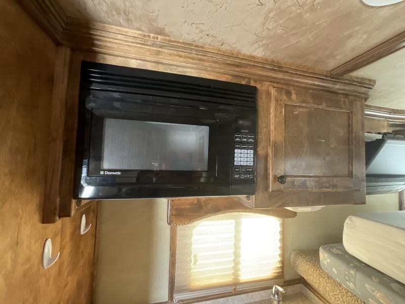 2008 4-Star Trailer 4 horse 12ft Outlaw LQ image 41