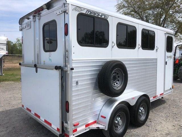 2010 Merhow 3 Horse Slant Load Bumper Pull image 10